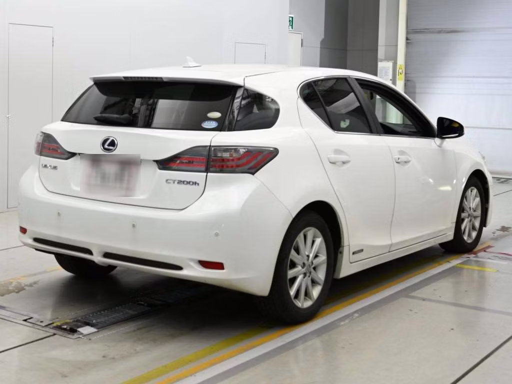 LEXUS CT200H