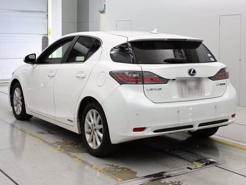 LEXUS CT200H
