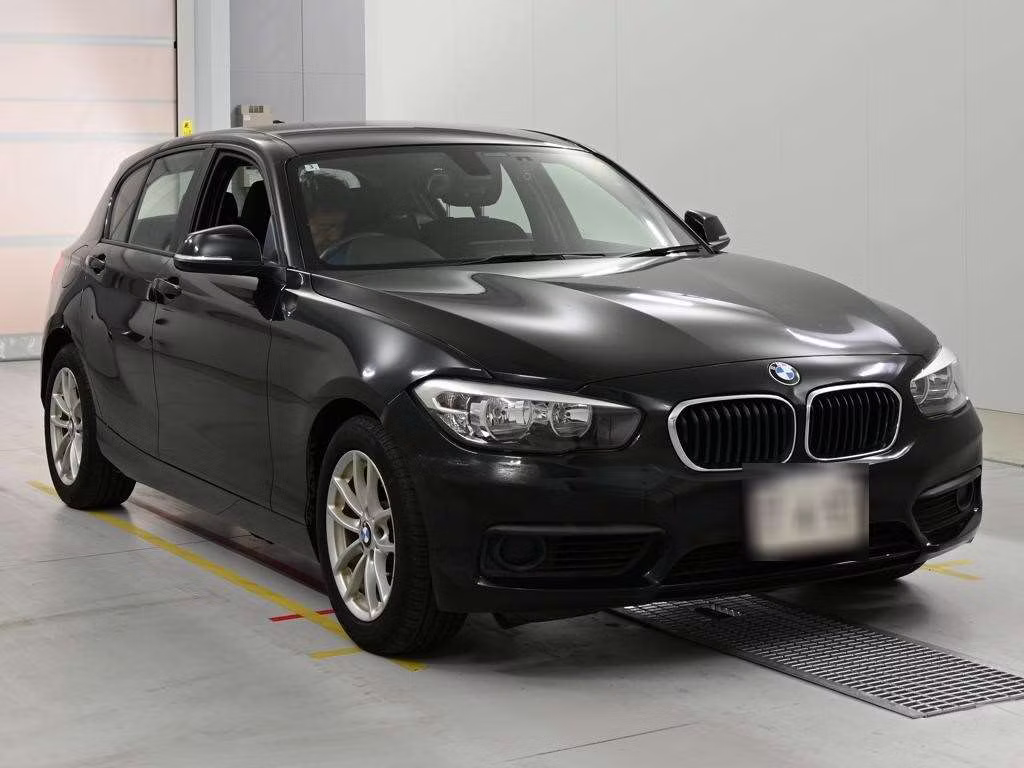BMW 1-SERIES