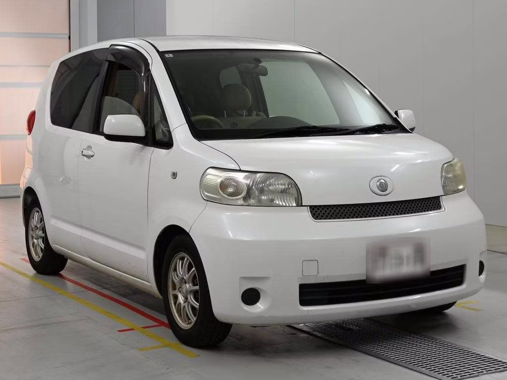 TOYOTA PORTE