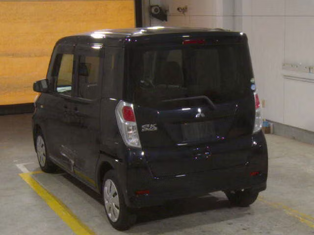 MITSUBISHI EK SPACE