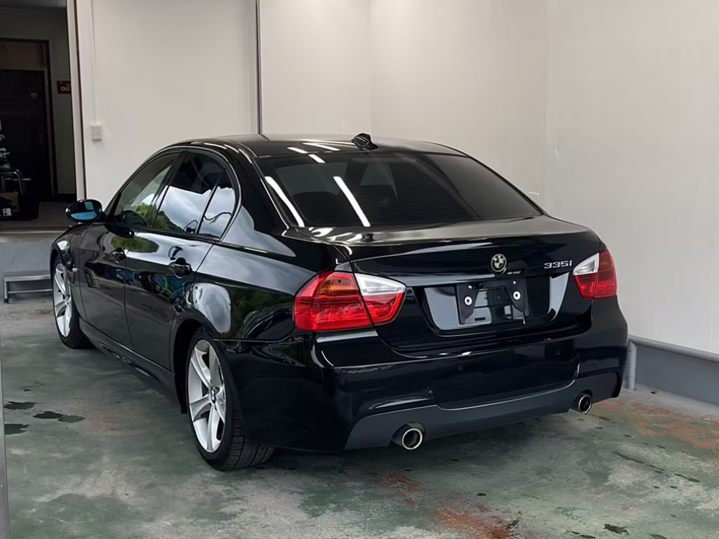 BMW 3-SERIES