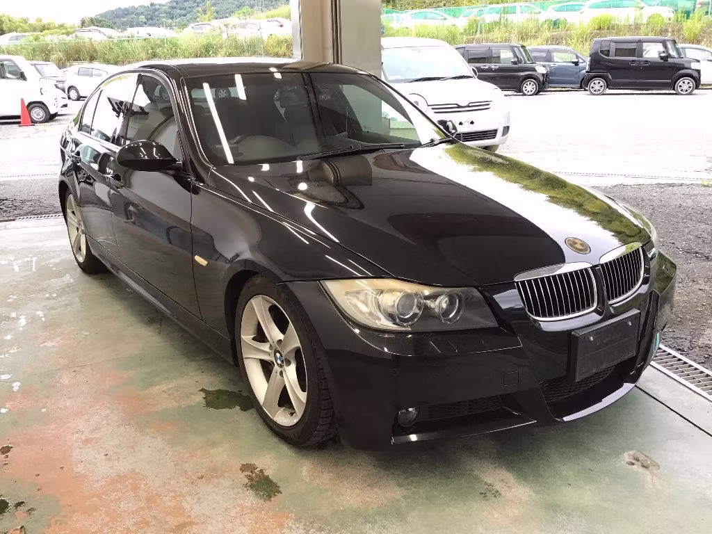 BMW 3-SERIES