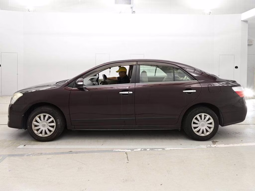 TOYOTA PREMIO