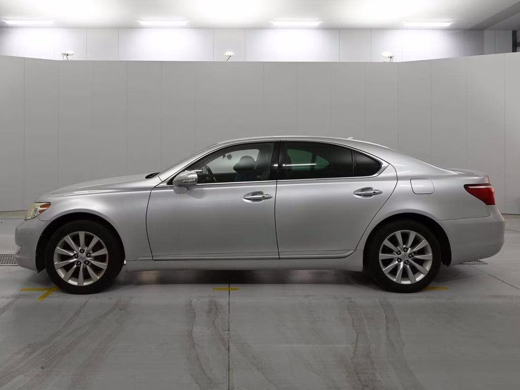 LEXUS LS460