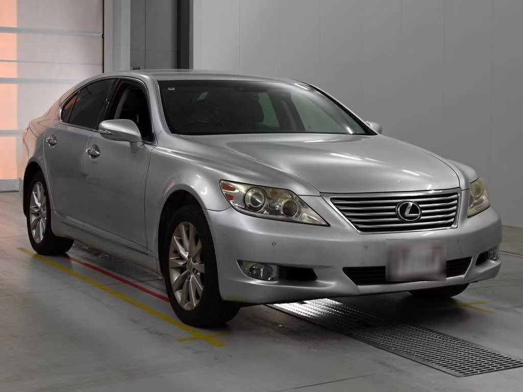LEXUS LS460
