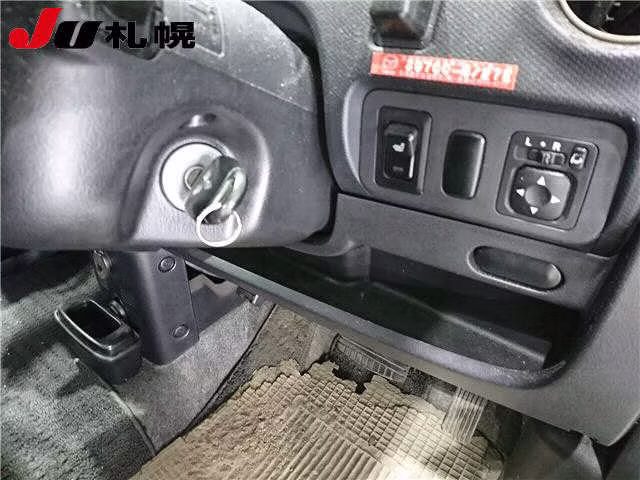 MITSUBISHI EK SPORT