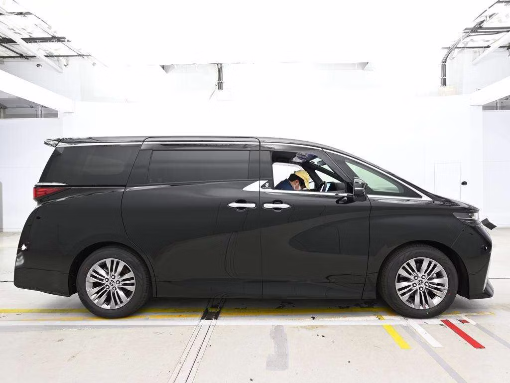 TOYOTA ALPHARD