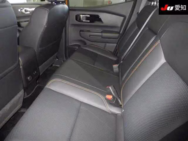 MITSUBISHI TRITON