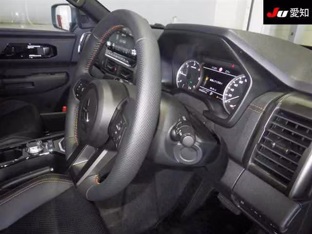 MITSUBISHI TRITON