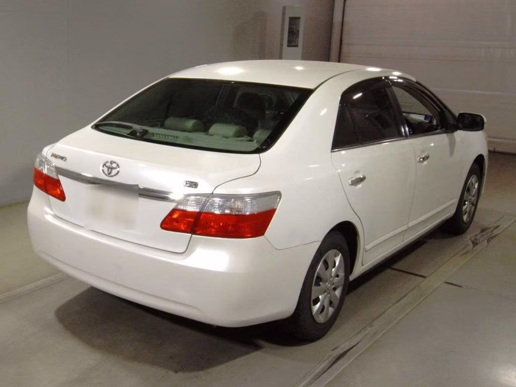 TOYOTA PREMIO