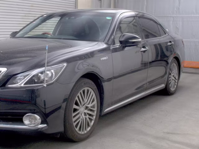 TOYOTA CROWN MAJESTA