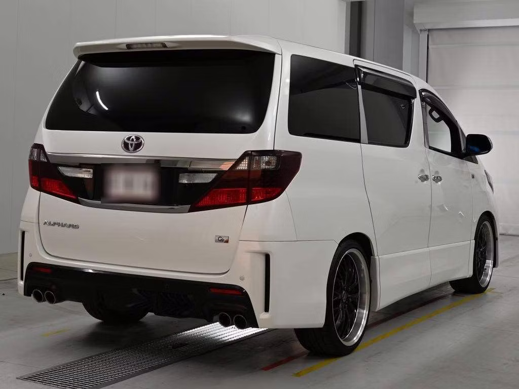 TOYOTA ALPHARD