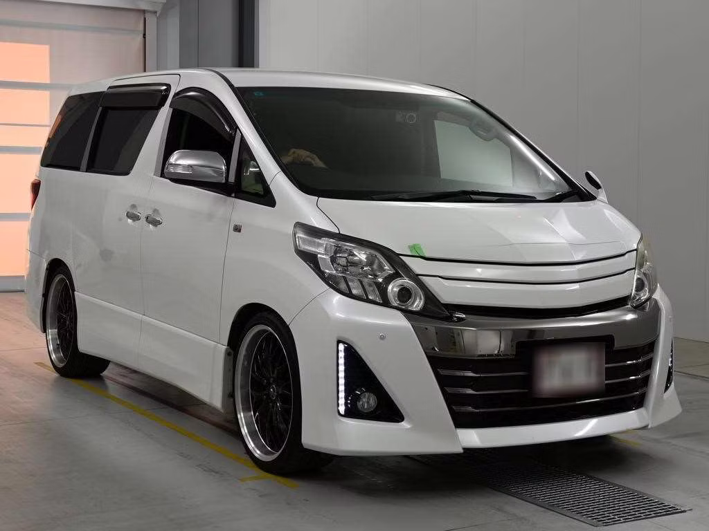 TOYOTA ALPHARD