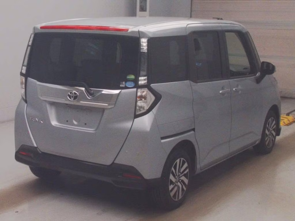 TOYOTA TANK
