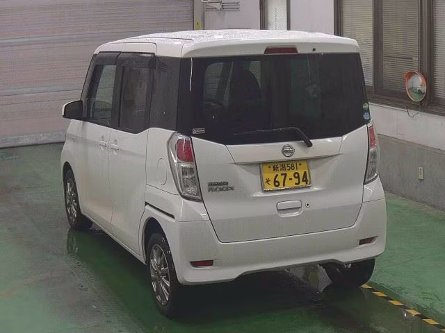 NISSAN DAYZ ROOX