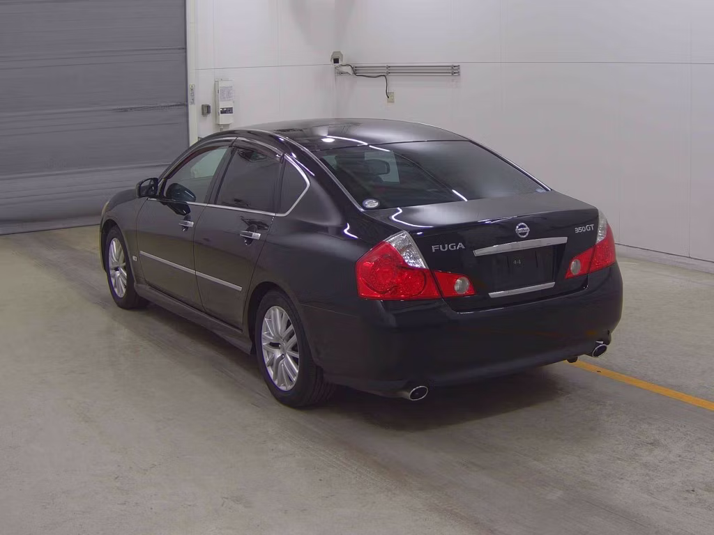 NISSAN FUGA