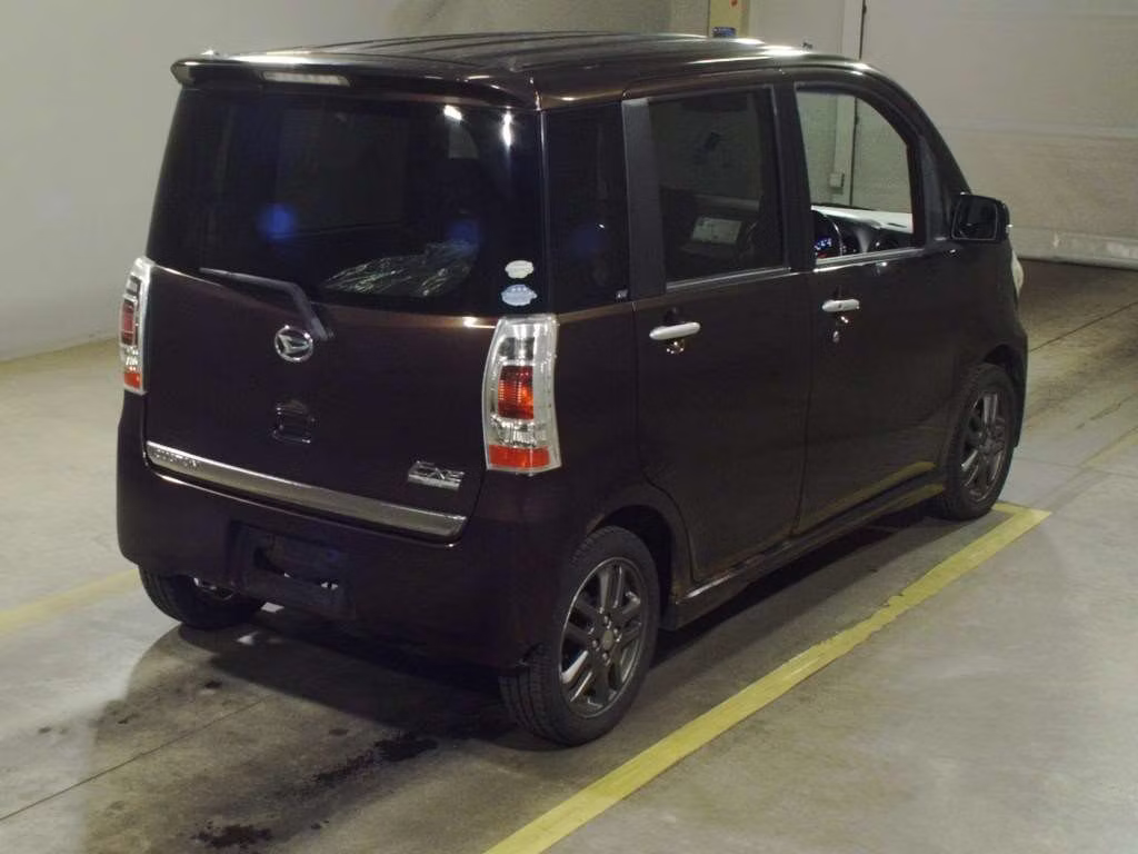 DAIHATSU TANTO EXE