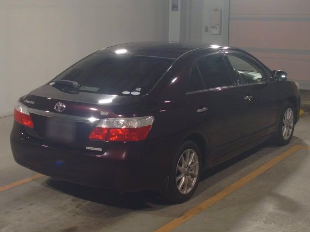 TOYOTA PREMIO