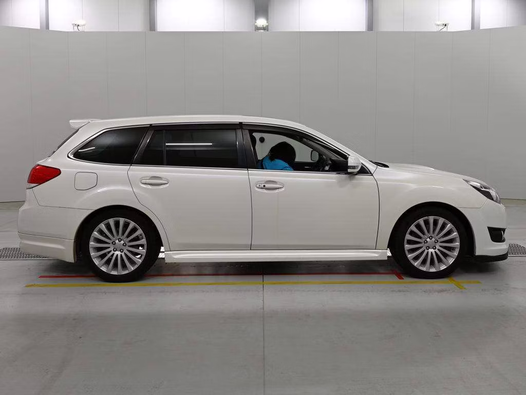 SUBARU LEGACY
