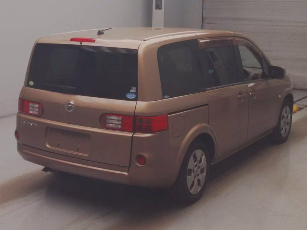 NISSAN LAFESTA
