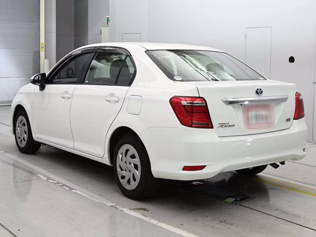 TOYOTA COROLLA AXIO