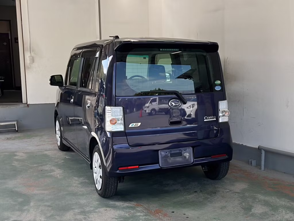 DAIHATSU MOVE CONTE