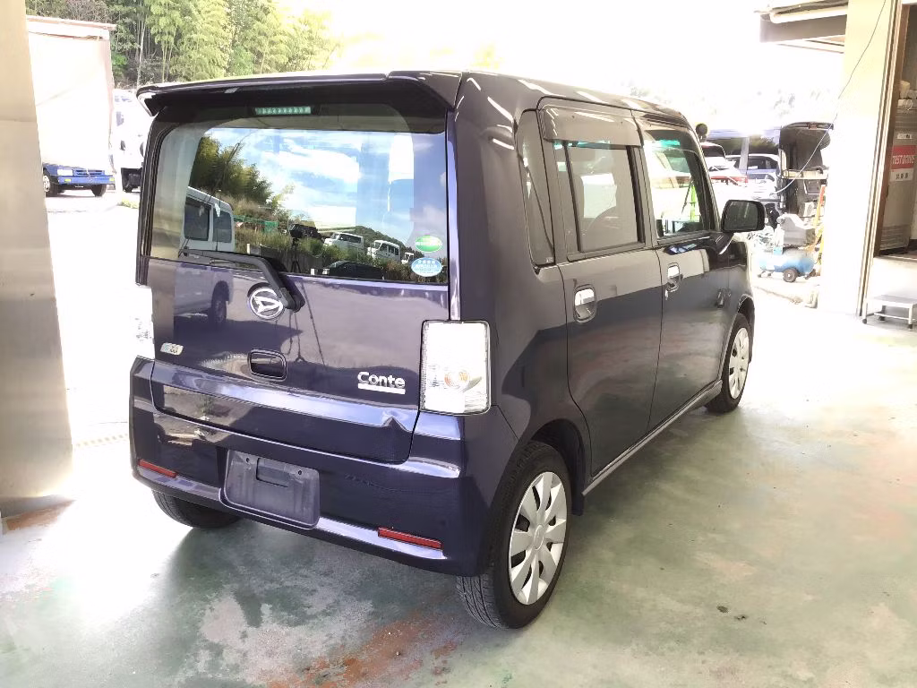 DAIHATSU MOVE CONTE