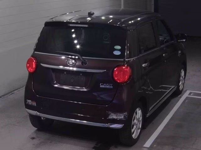 DAIHATSU CAST