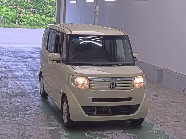 HONDA N-BOX