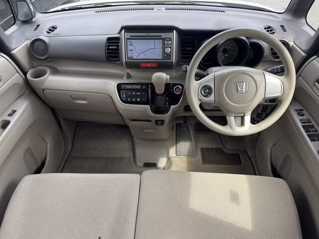 HONDA N-BOX