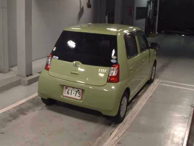DAIHATSU ESSE