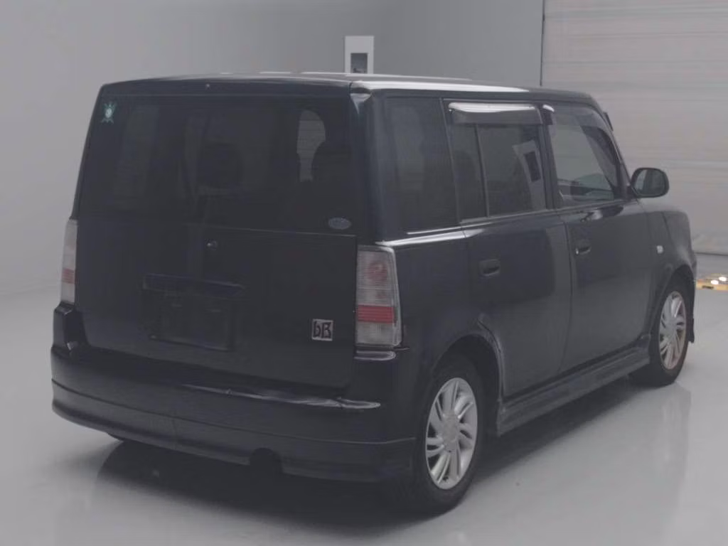 TOYOTA BB