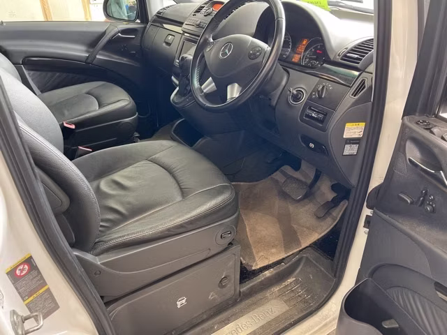 MERCEDES-BENZ V-CLASS