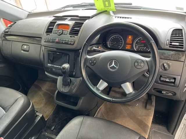 MERCEDES-BENZ V-CLASS