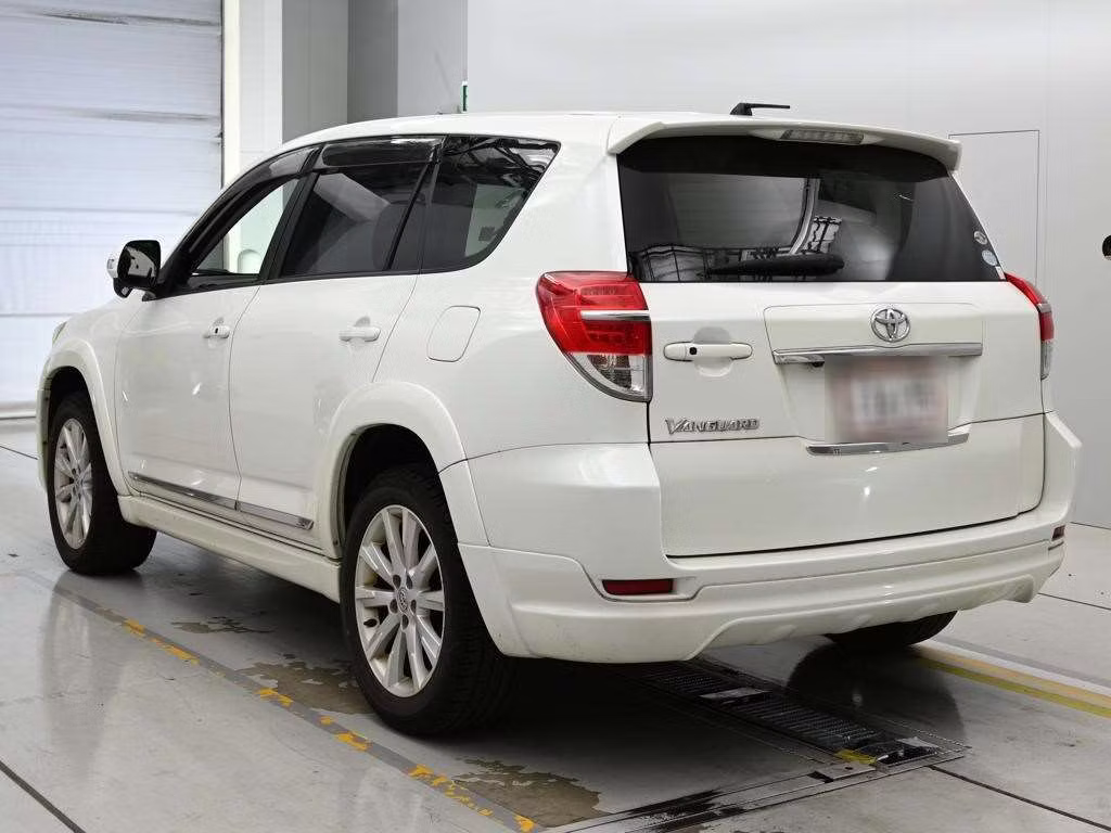 TOYOTA VANGUARD