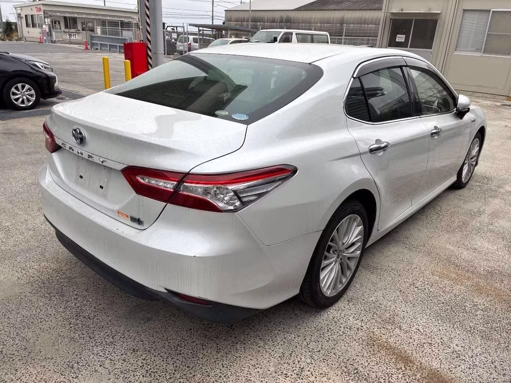 TOYOTA CAMRY