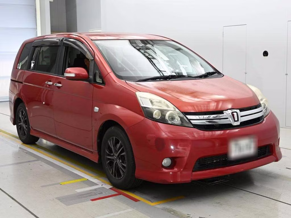 TOYOTA ISIS