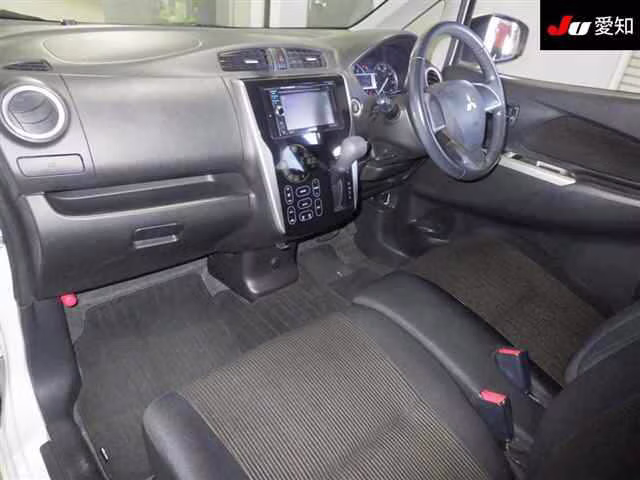 MITSUBISHI EK CUSTOM