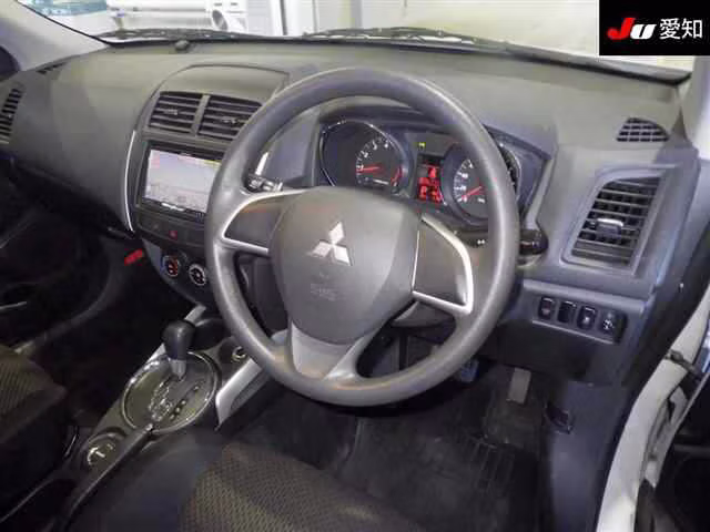 MITSUBISHI RVR