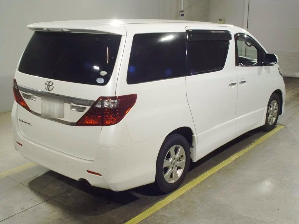 TOYOTA ALPHARD