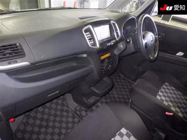 MITSUBISHI DELICA D:2