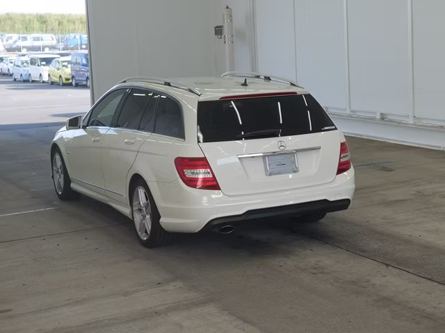 MERCEDES-BENZ C-CLASS