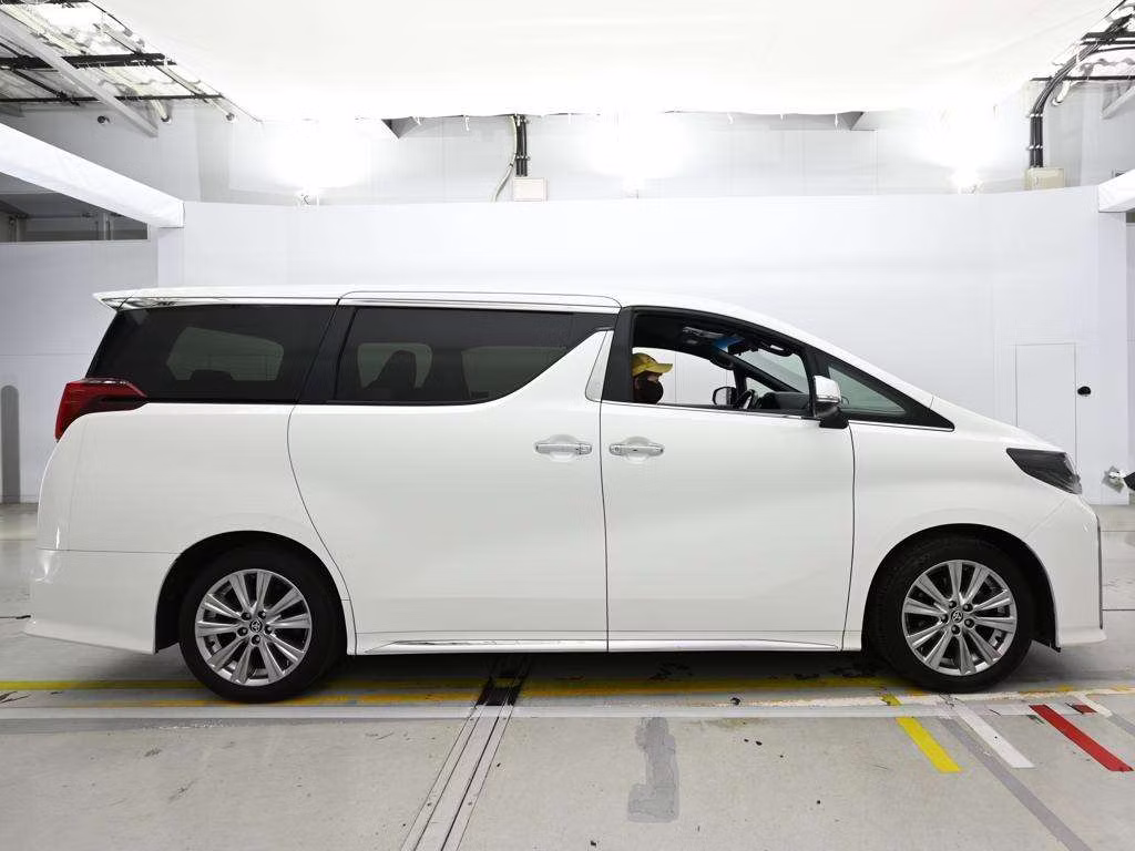 TOYOTA ALPHARD
