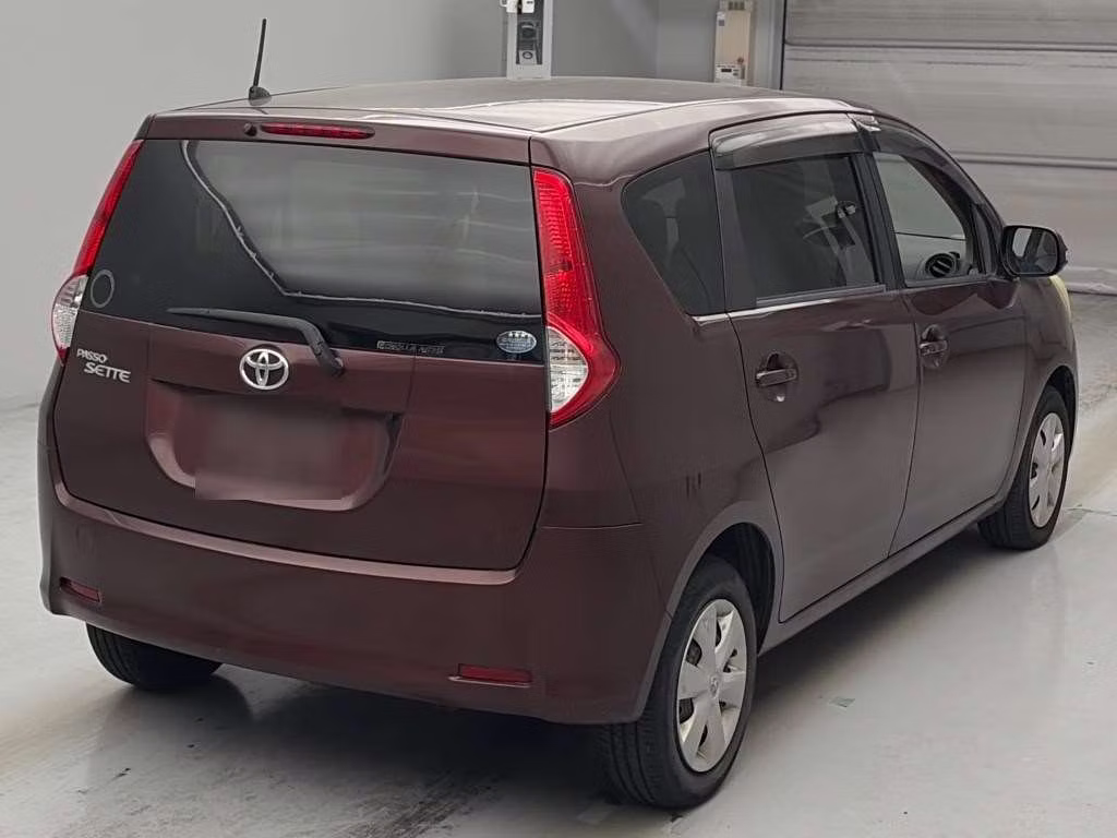 TOYOTA PASSO SETTE
