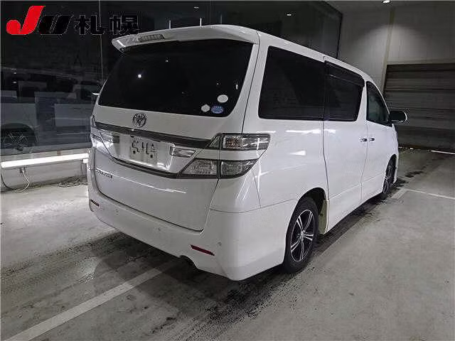 TOYOTA VELLFIRE