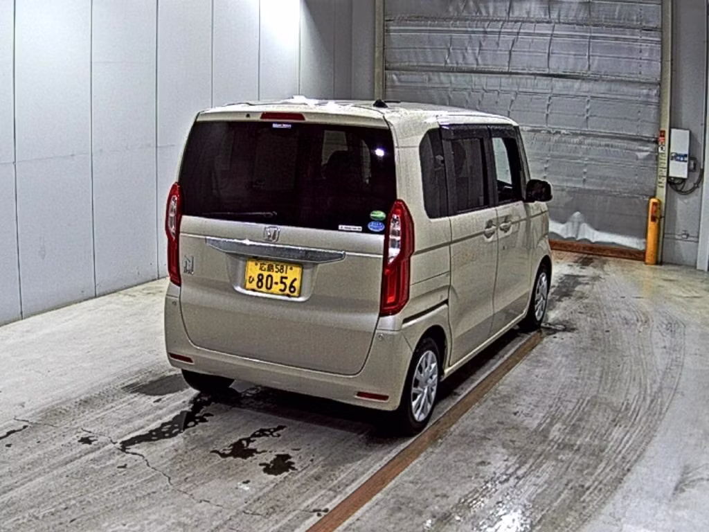HONDA N-BOX