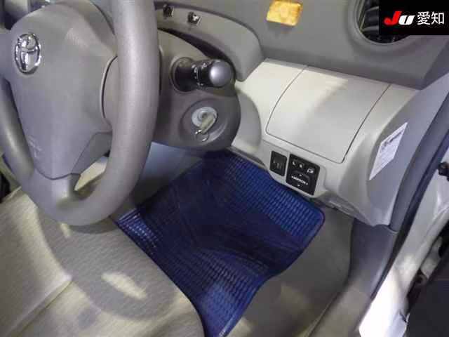 TOYOTA BELTA