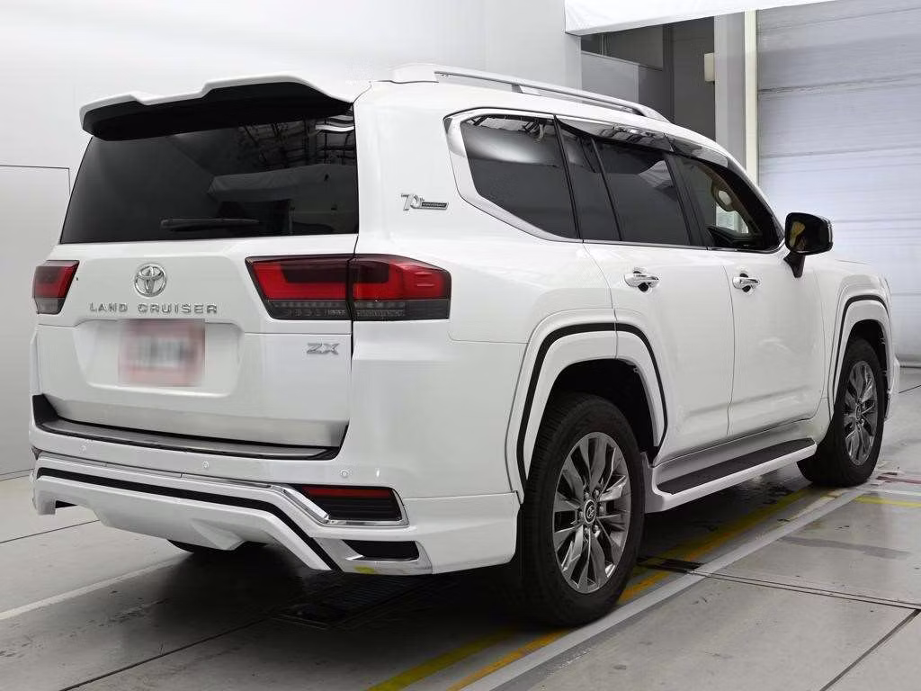 TOYOTA LAND CRUISER