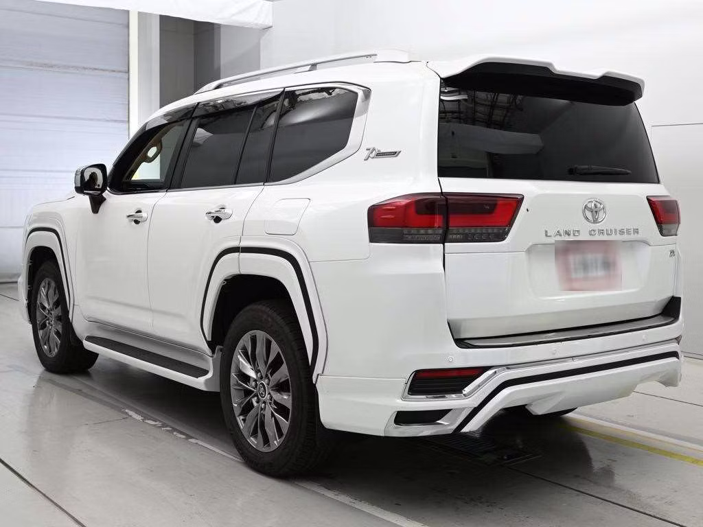 TOYOTA LAND CRUISER